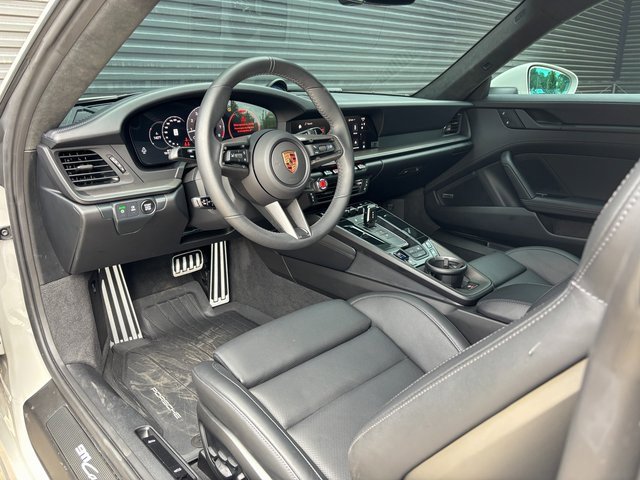 Certified 2025 Porsche 911 Carrera 4 GTS image 4