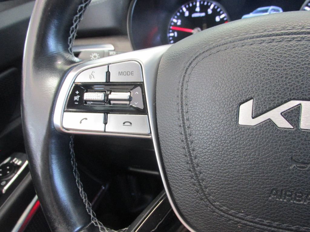 Used 2022 Kia Telluride SX w/ SX Prestige Package image 17