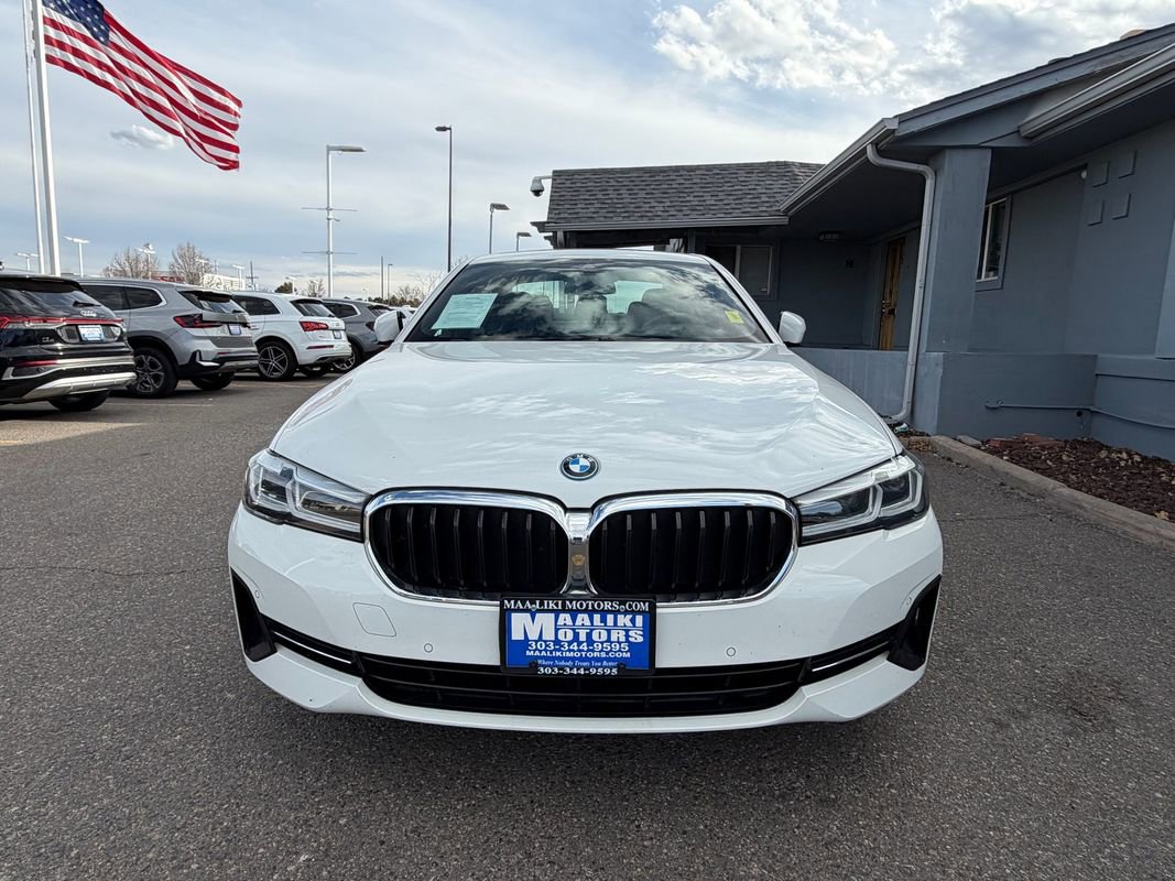 Used 2023 BMW 530e xDrive image 2