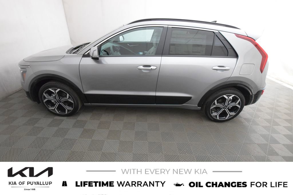 New 2025 Kia Niro EX Touring image 8