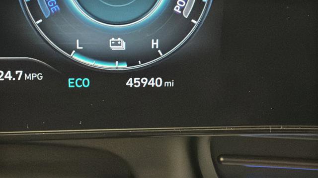 Used 2024 Hyundai Elantra Limited FWD image 10