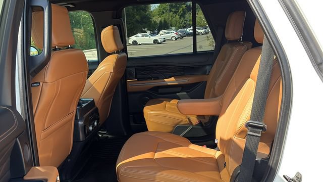 Used 2022 Ford Expedition Platinum AWD/4WD image 24