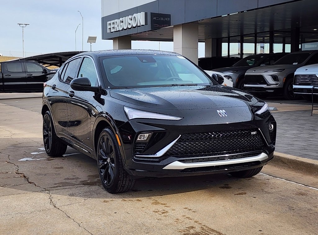 New 2026 Buick Envista Sport Touring image 2