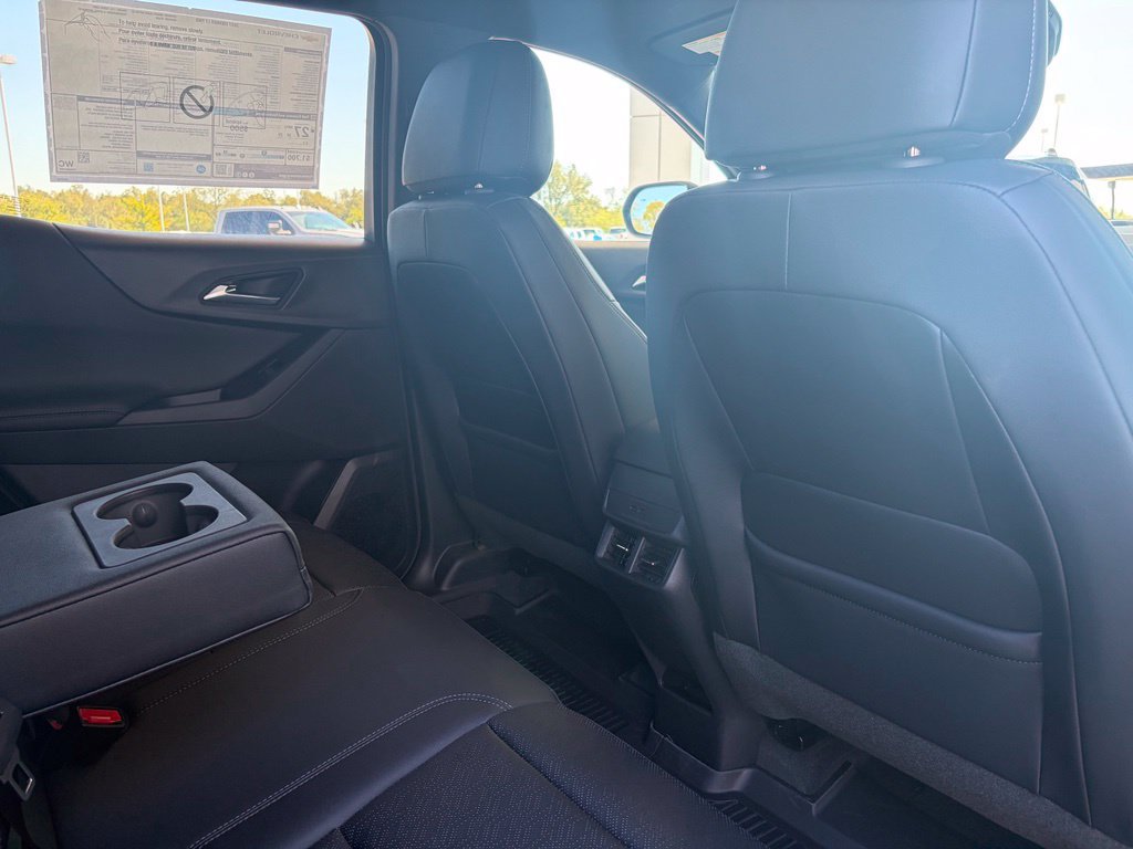 New 2027 Chevrolet Equinox LT w/ Convenience Package II FWD image 20