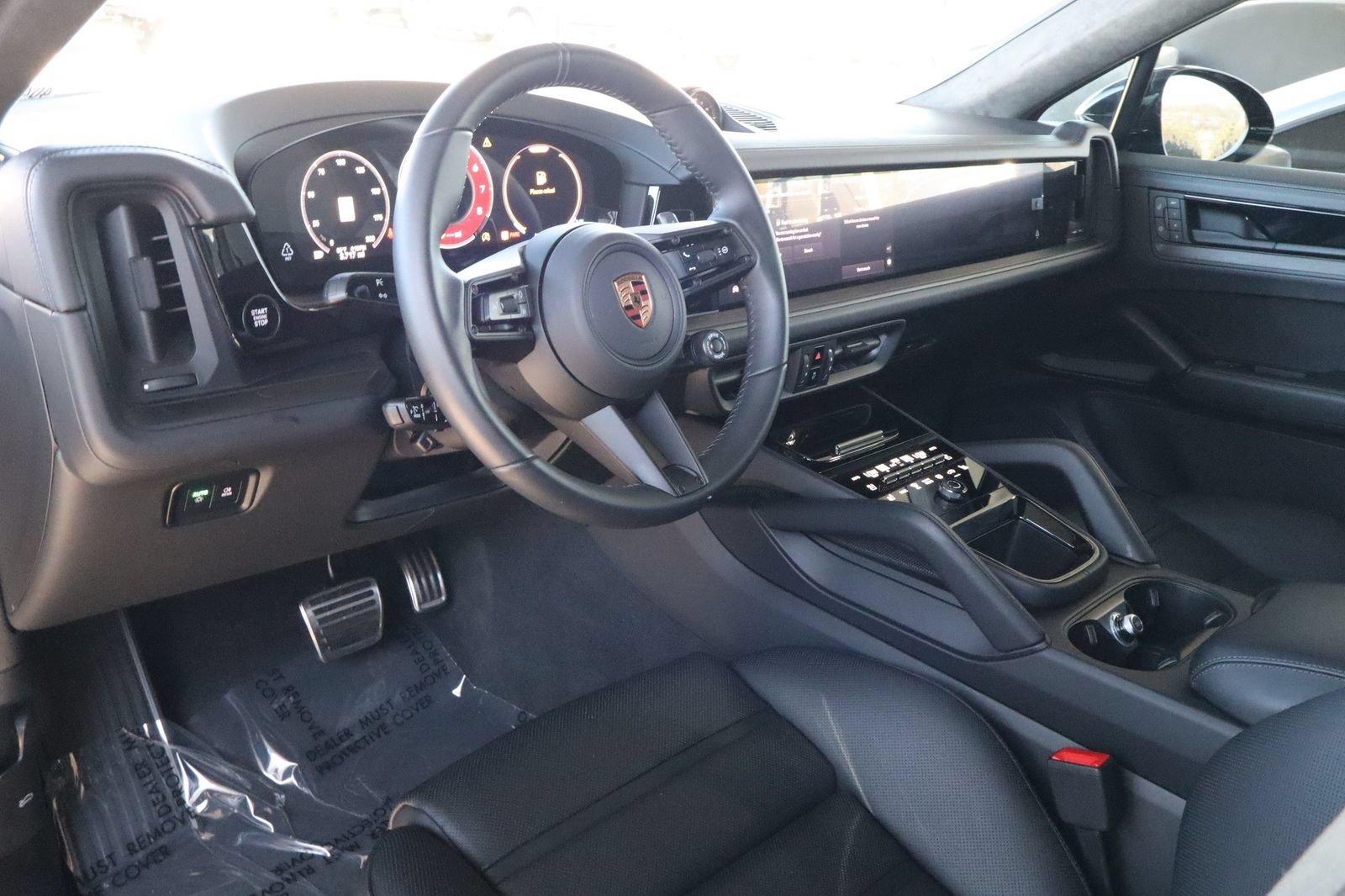 Used 2026 Porsche Cayenne GTS AWD/4WD image 17