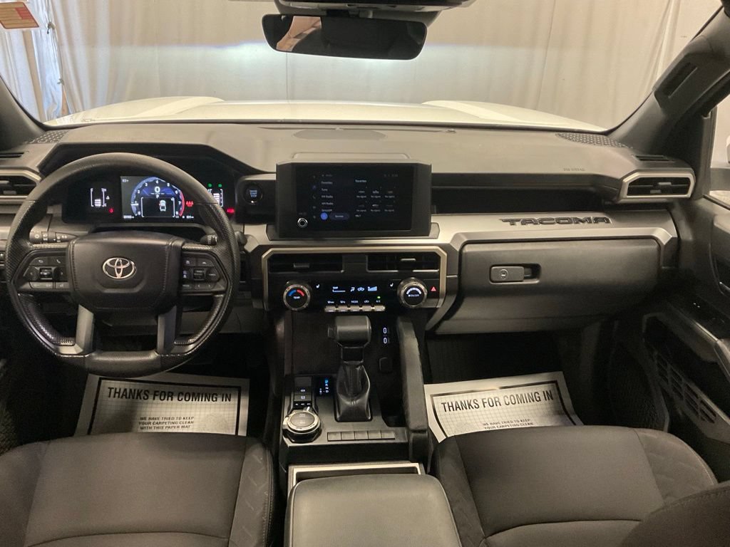Used 2025 Toyota Tacoma SR5 AWD/4WD video 2
