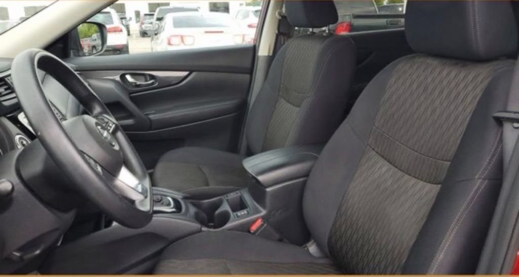 Used 2018 Nissan Rogue S AWD/4WD image 14