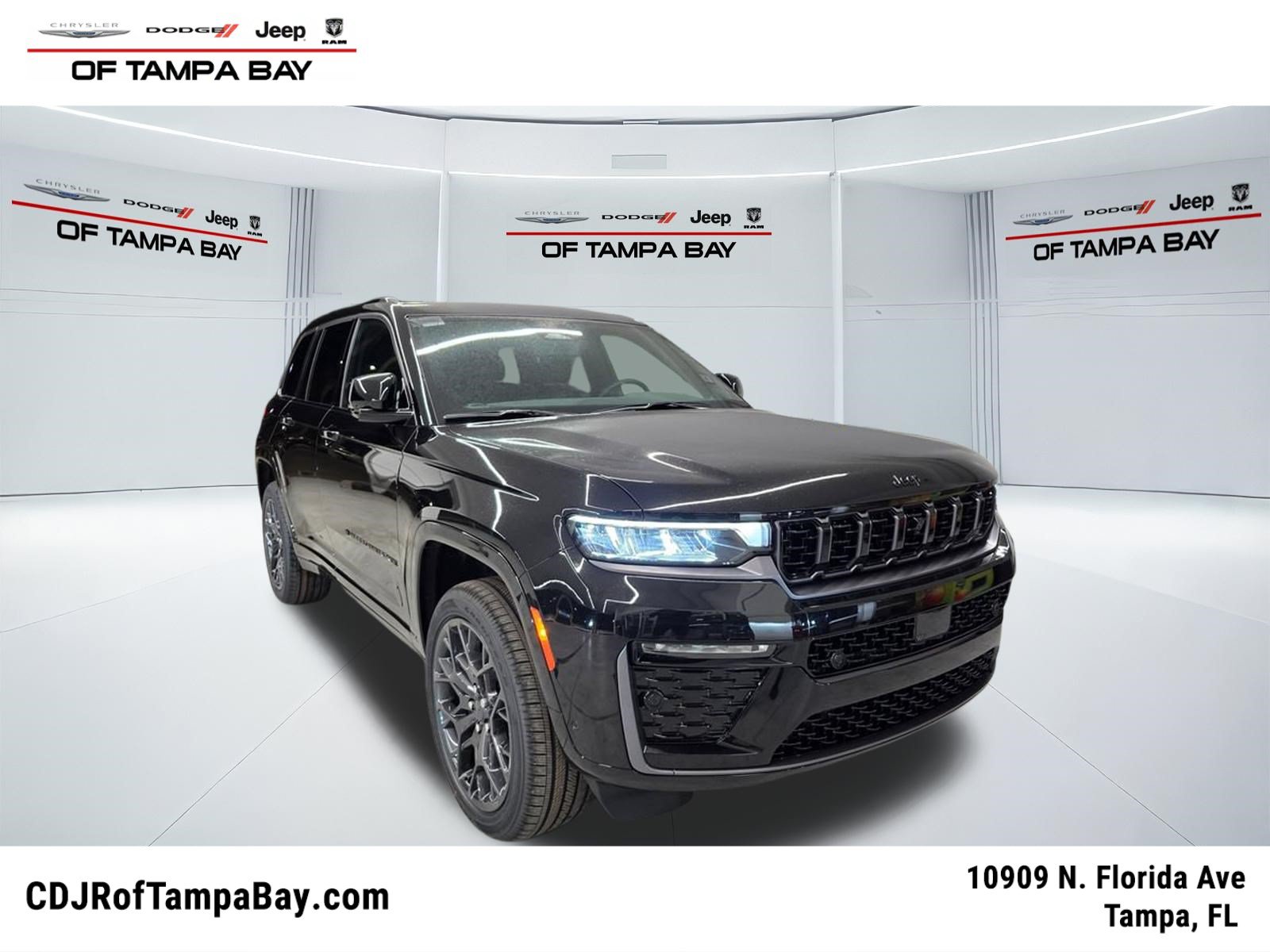 New 2026 Jeep Grand Cherokee Summit w/ Obsidian Package AWD/4WD image 1