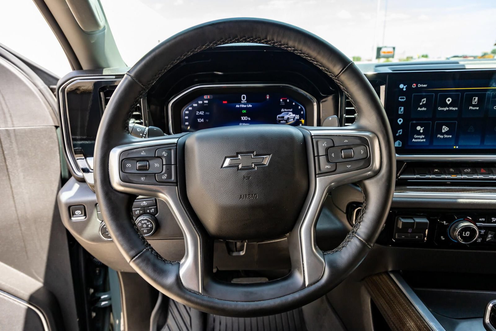 Used 2025 Chevrolet Silverado 1500 LT Trail Boss w/ Convenience Package II AWD/4WD image 19