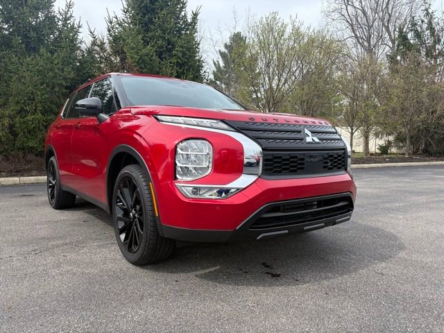 Used 2024 Mitsubishi Outlander AWD image 10