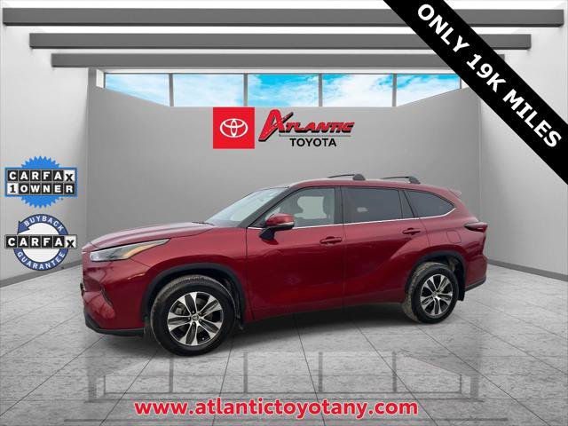 Certified 2024 Toyota Highlander XLE image 5