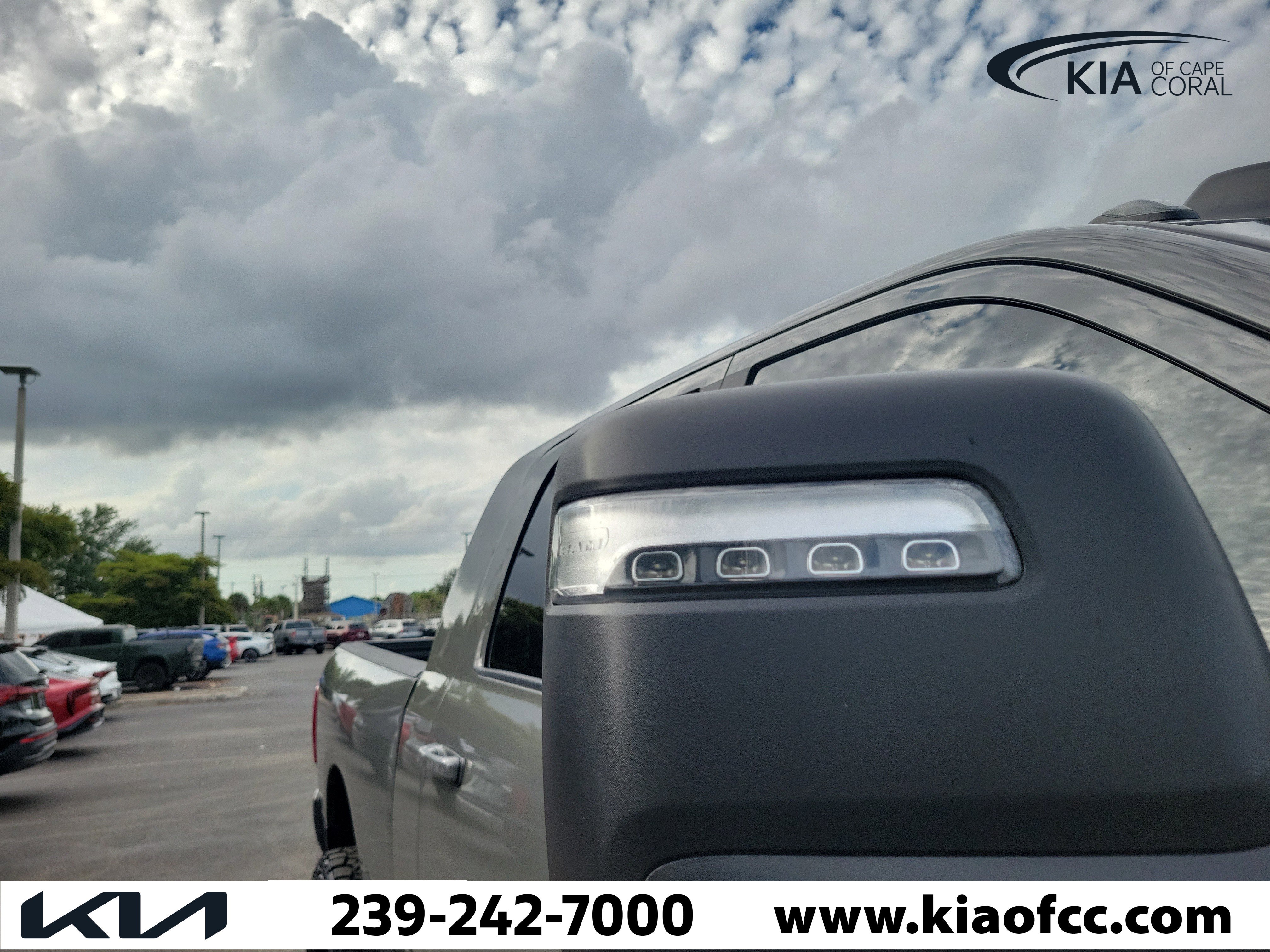 Used 2026 RAM 2500 Laramie AWD/4WD image 9