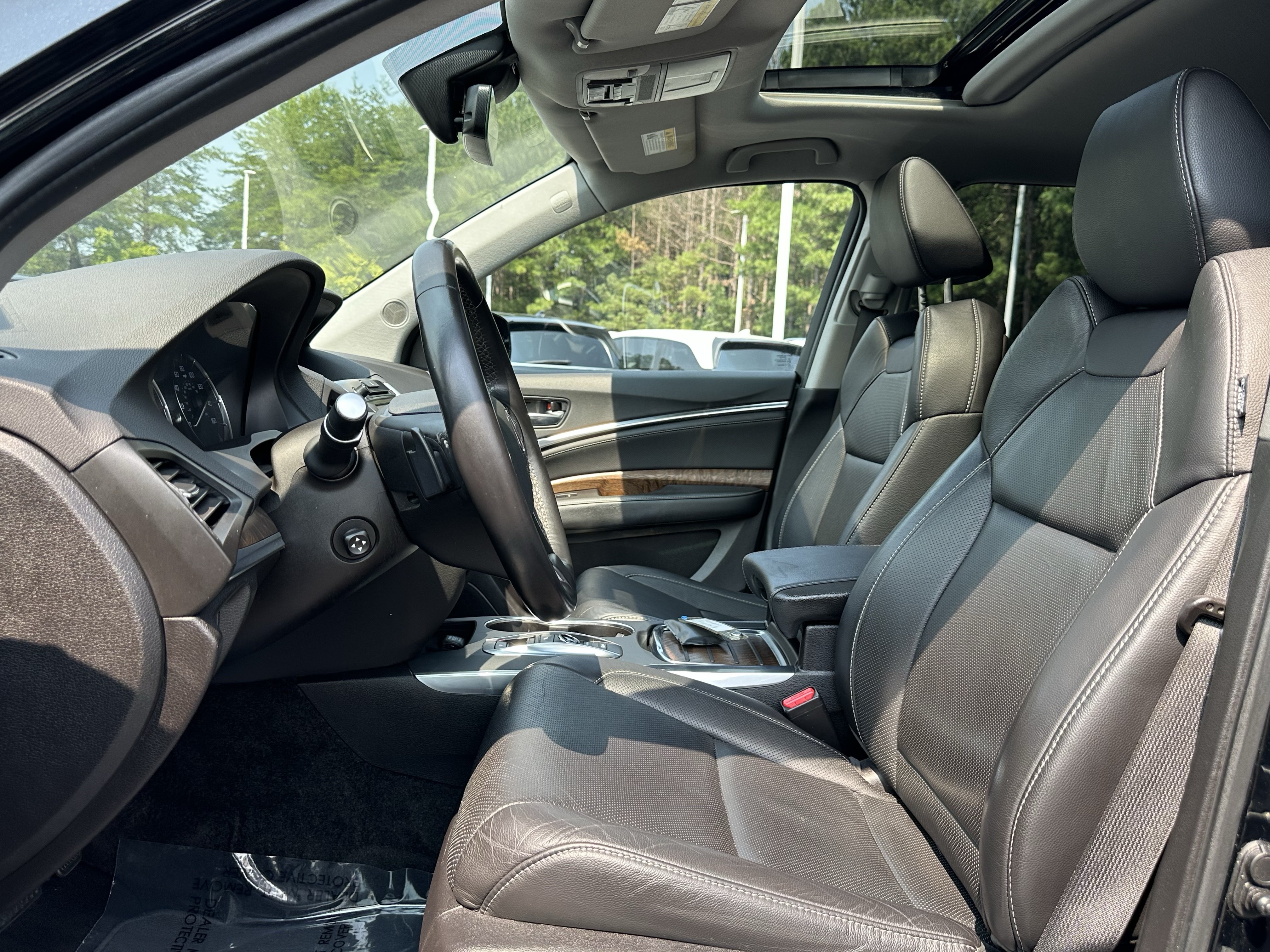 Used 2020 Acura MDX w/ Technology Package FWD image 16