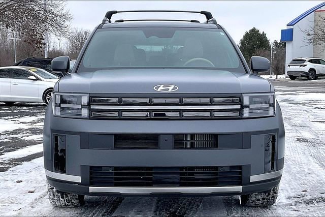 Used 2025 Hyundai Santa Fe Limited image 3