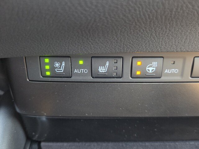 Certified 2023 Lexus ES 300h Ultra Luxury w/ Accessory Package (Z2) FWD image 20