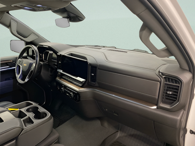 Used 2022 Chevrolet Silverado 1500 LT AWD/4WD image 21