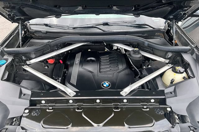 Used 2020 BMW X7 xDrive40i w/ Premium Package AWD/4WD image 9