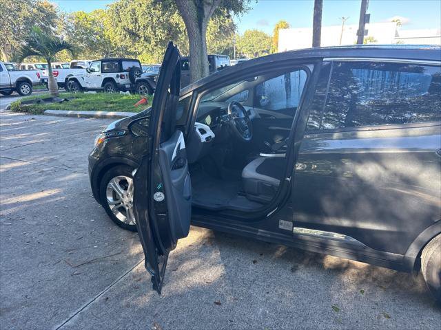 Used 2020 Chevrolet Bolt LT FWD image 12