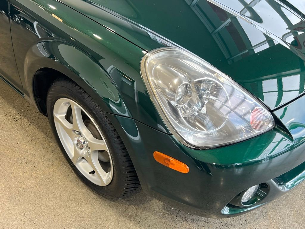 Used 2003 Toyota MR2 RWD image 2