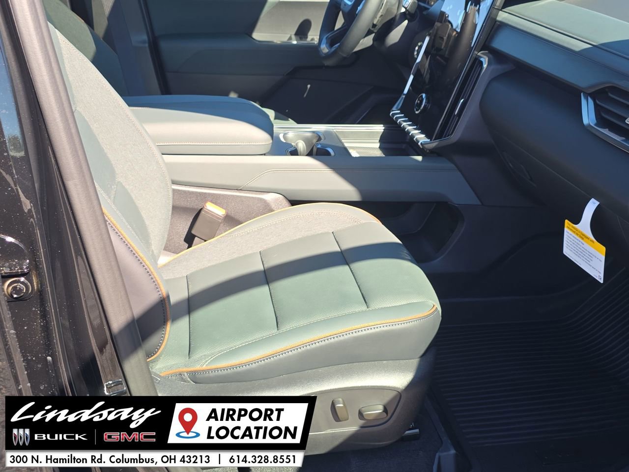 New 2026 GMC Acadia AT4 w/ Super Cruise Package image 30