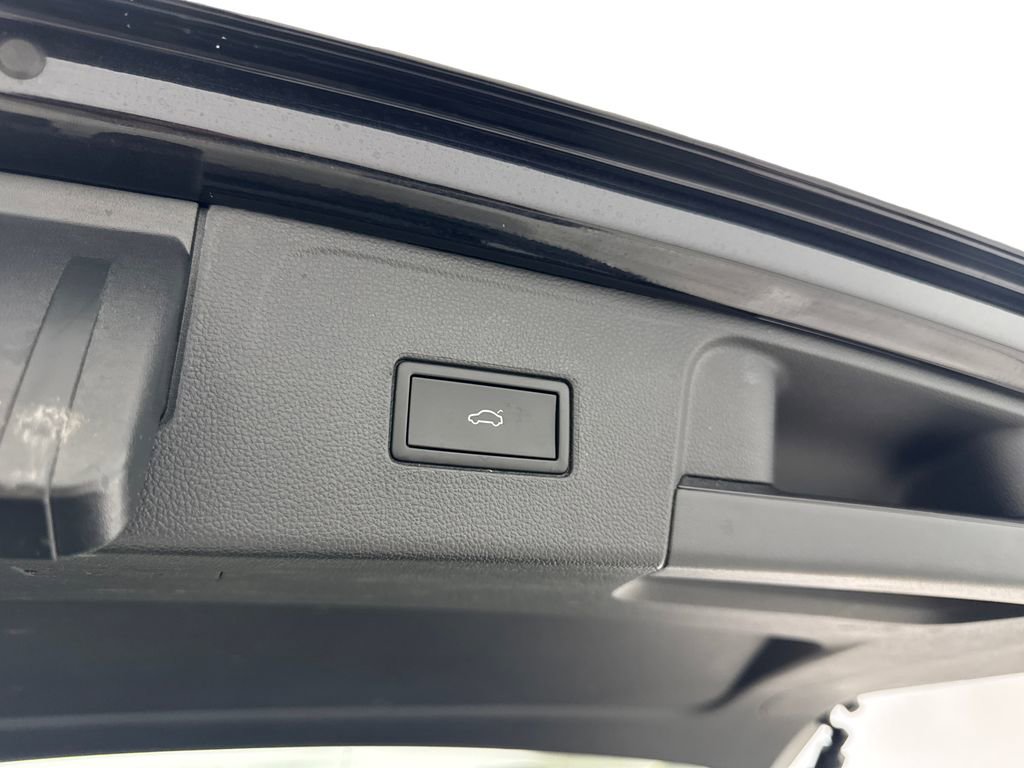 Used 2022 Volkswagen Atlas SE w/ Panoramic Sunroof Package FWD image 87