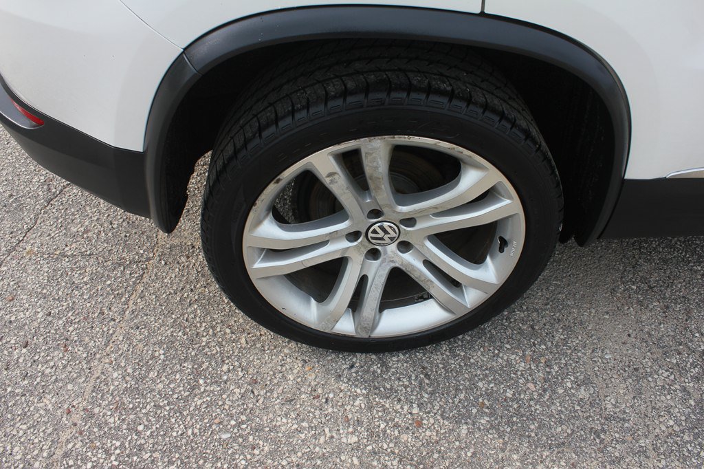 Used 2013 Volkswagen Tiguan SEL AWD/4WD image 52