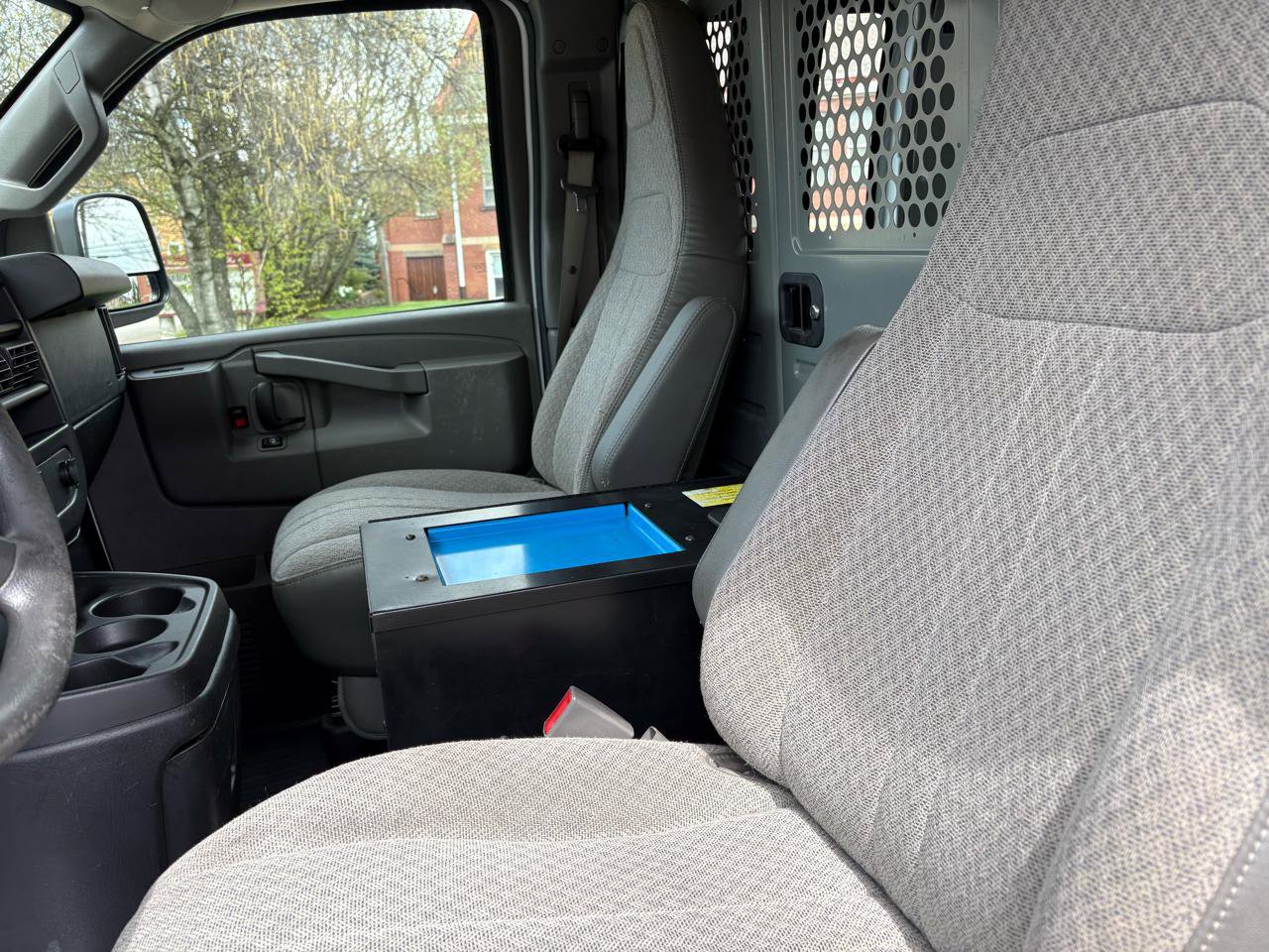 Used 2018 GMC Savana 2500 RWD image 14