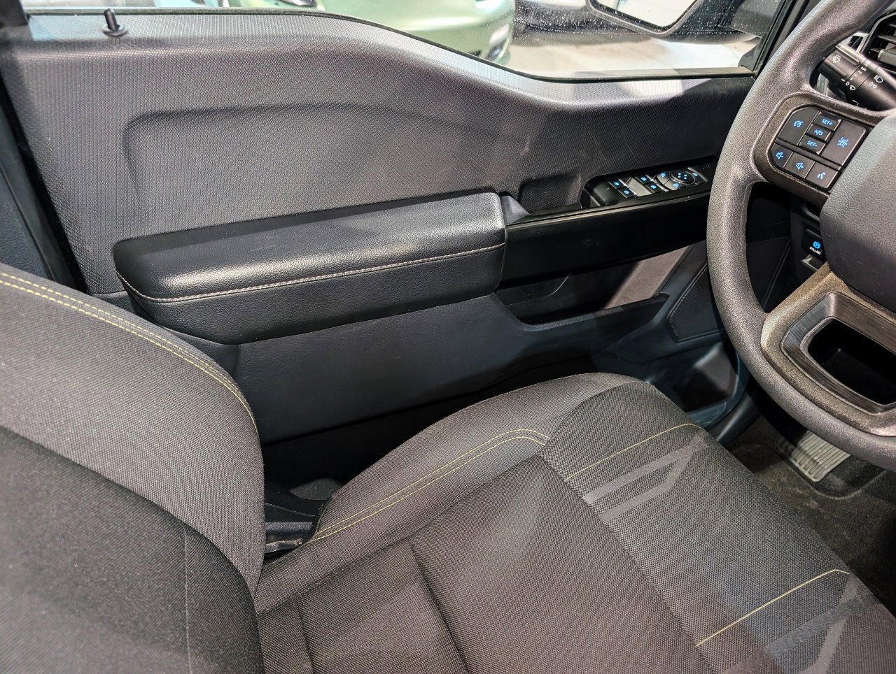 Used 2024 Ford F150 STX image 30