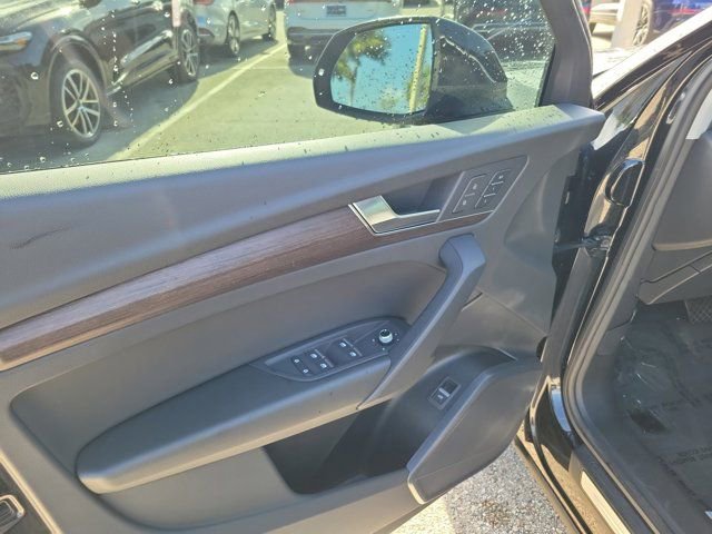 Certified 2023 Audi Q5 2.0T Premium w/ Convenience Package image 18