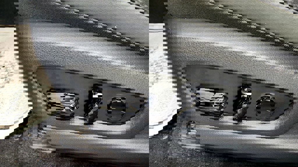 Used 2023 Lexus RZ 450e Premium w/ Technology Package image 11