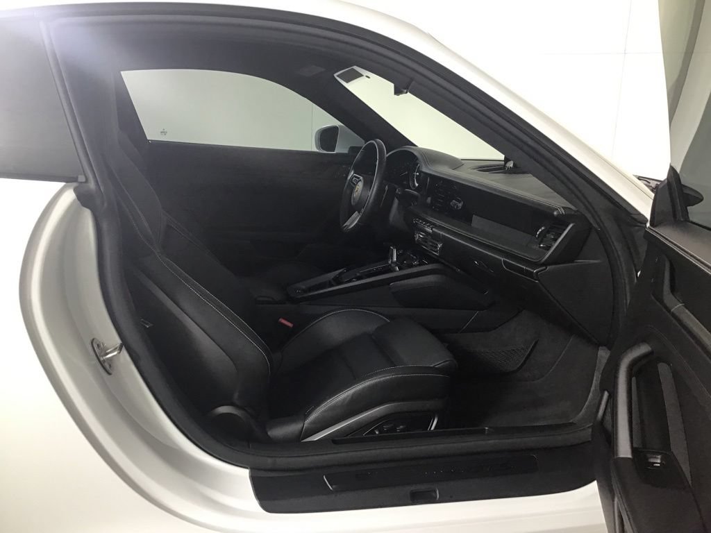 Certified 2022 Porsche 911 Carrera GTS RWD image 21