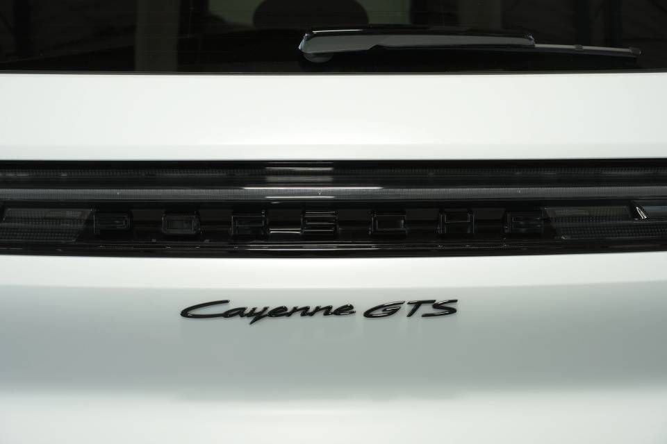 New 2026 Porsche Cayenne GTS image 40