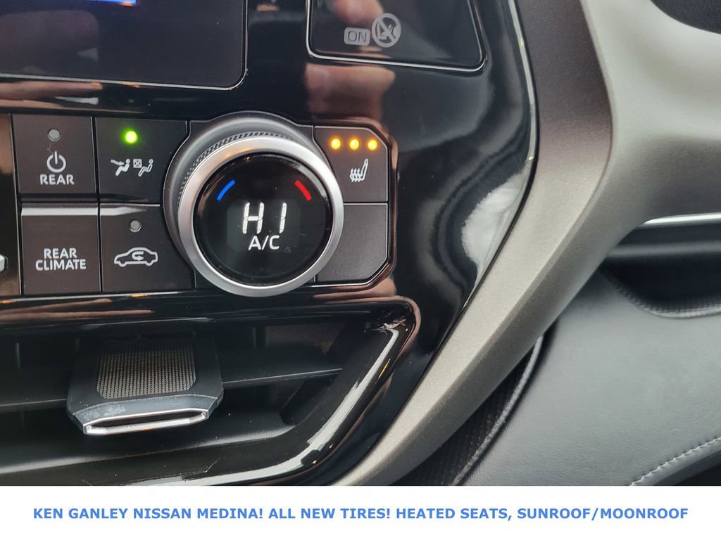 Used 2023 Toyota Highlander L image 29