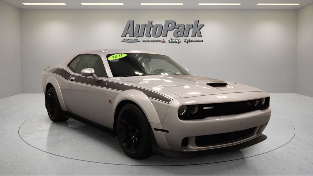 Certified 2021 Dodge Challenger R/T Scat Pack RWD image 2