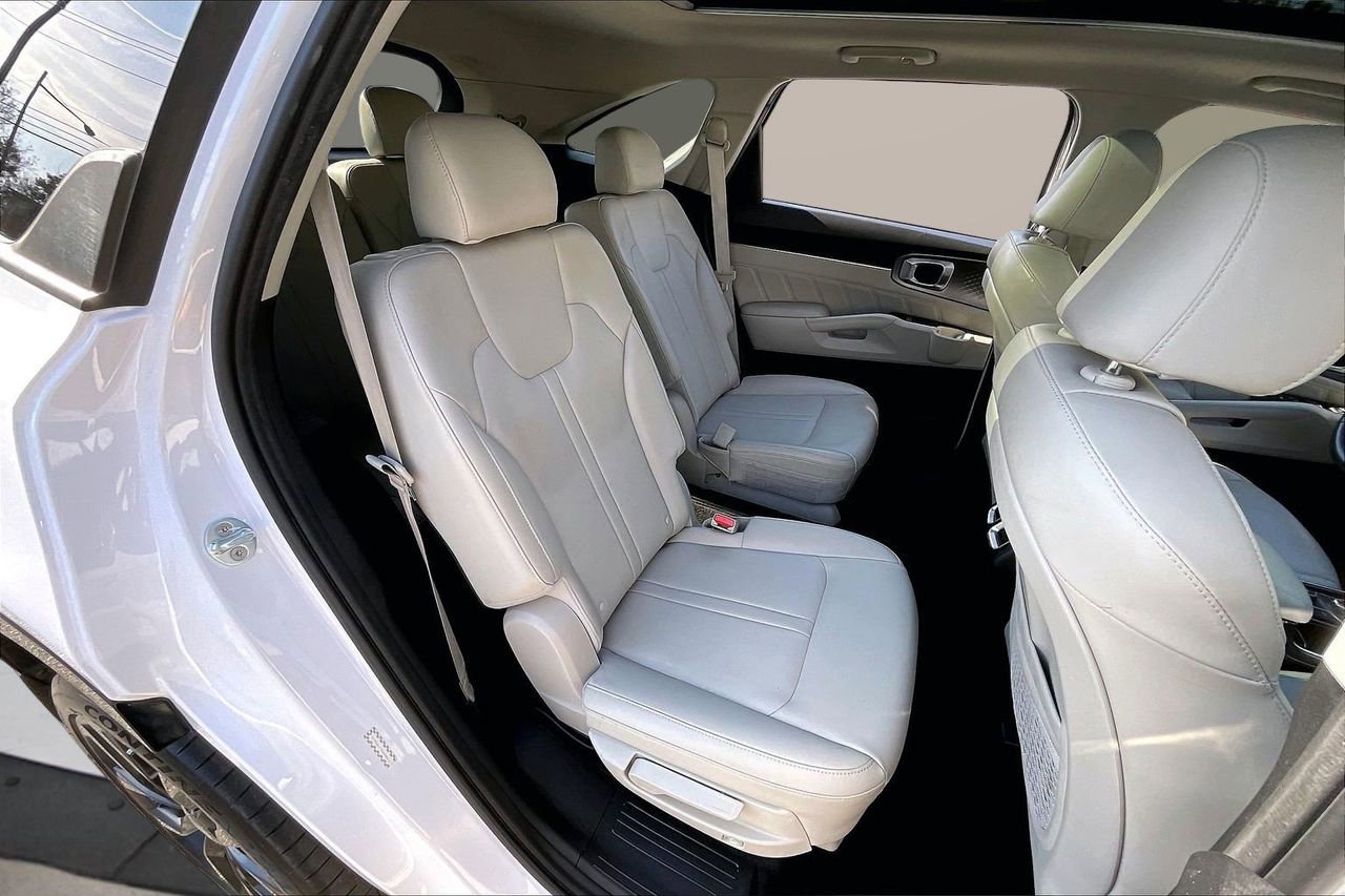 Used 2021 Kia Sorento SX image 26