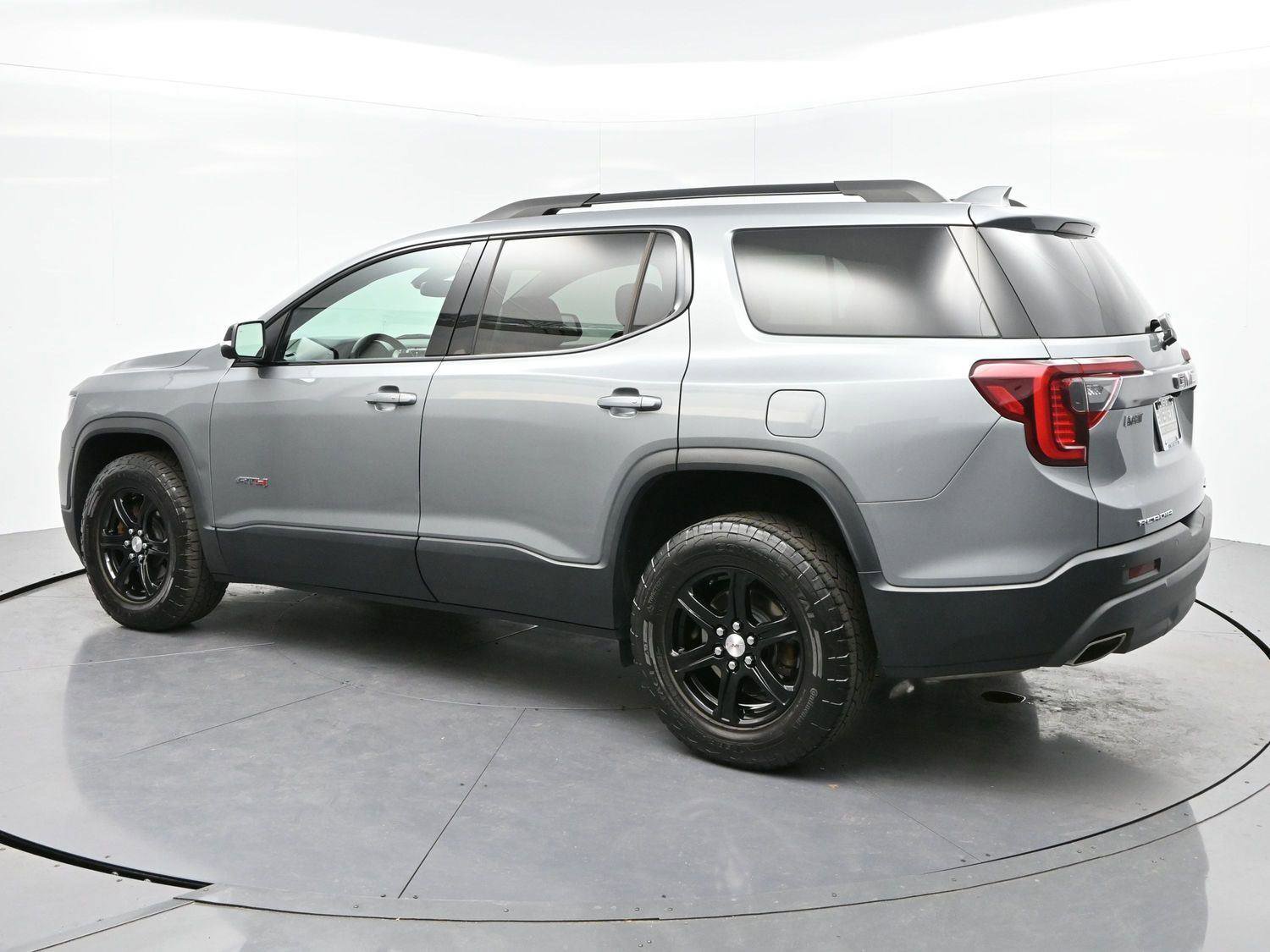 Used 2023 GMC Acadia AT4 w/ Technology Package image 6