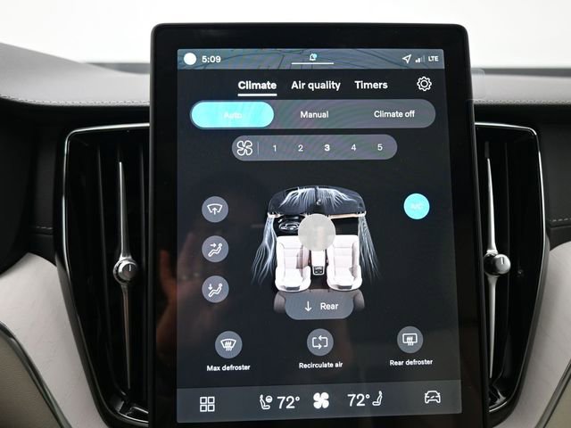 New 2026 Volvo XC60 B5 Ultra w/ Protection Package Premier image 28