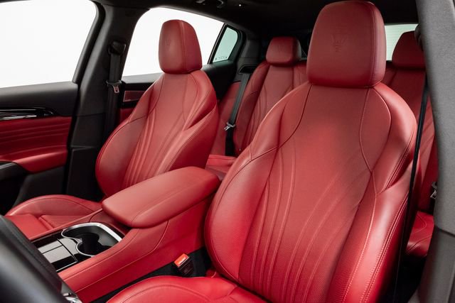 Used 2023 Maserati Grecale Modena image 9