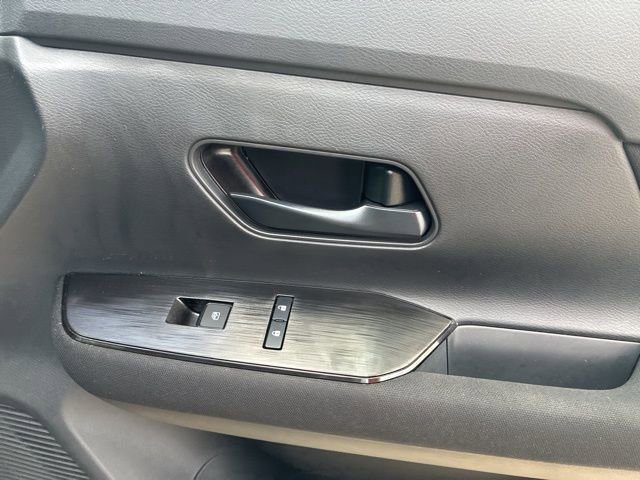 Used 2026 Nissan Kicks S image 13