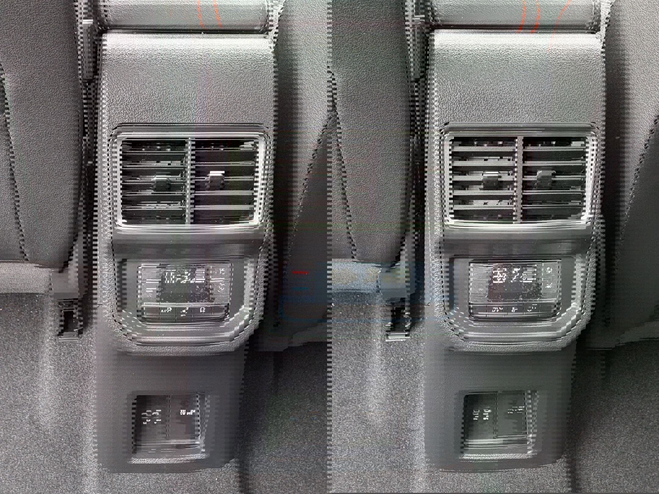 New 2026 Volkswagen Atlas Peak Edition image 29