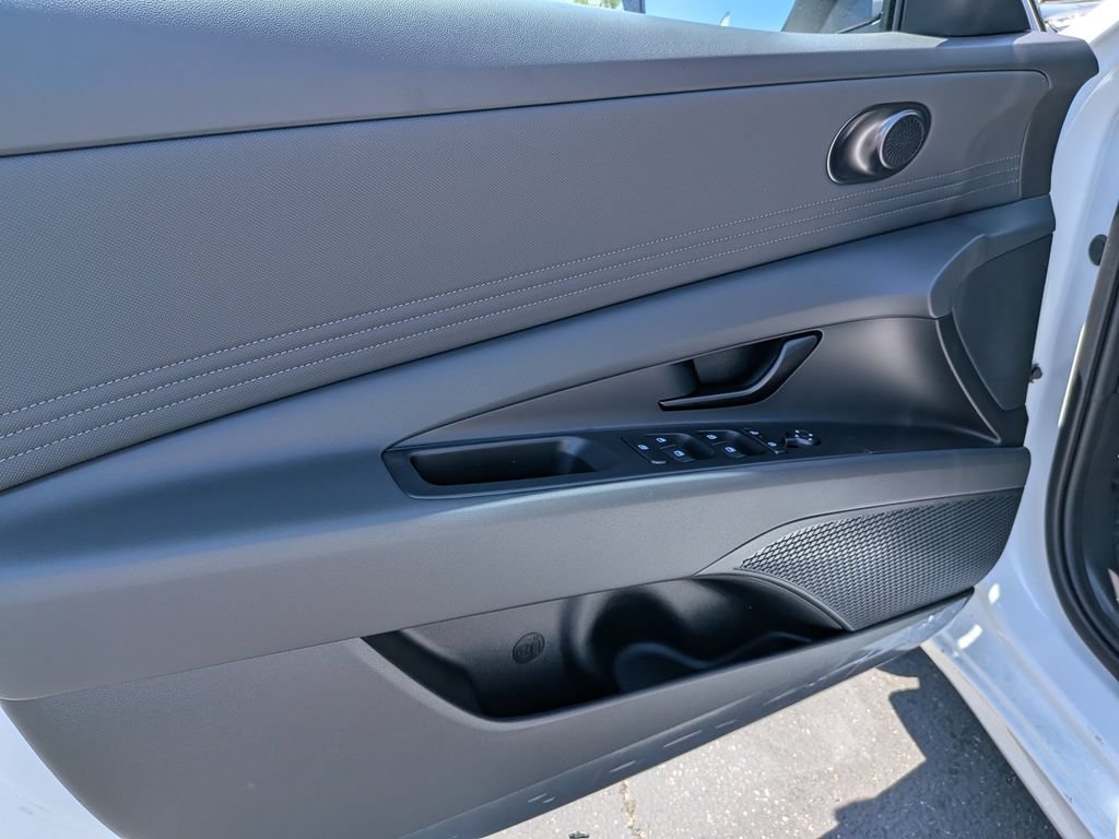 New 2026 Hyundai Elantra Sport FWD image 12