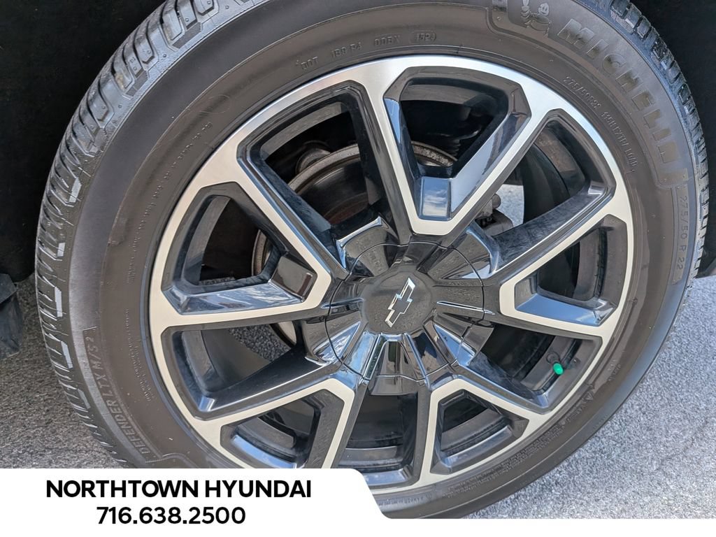 Used 2022 Chevrolet Tahoe RST w/ Luxury Package AWD/4WD image 43
