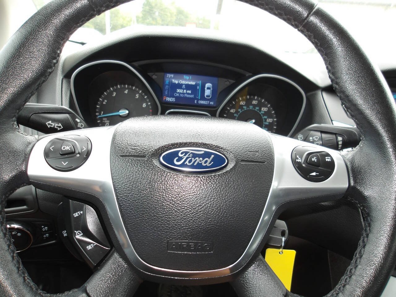 Used 2014 Ford Focus SE w/ Equipment Group 201A FWD image 17