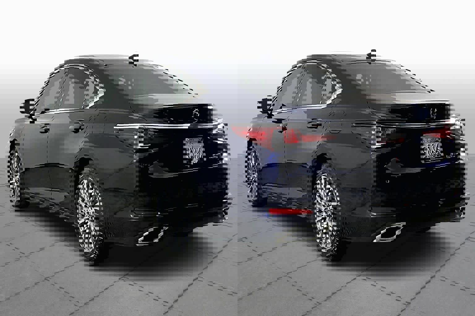 Used 2020 Lexus ES 350 w/ Premium Package image 11