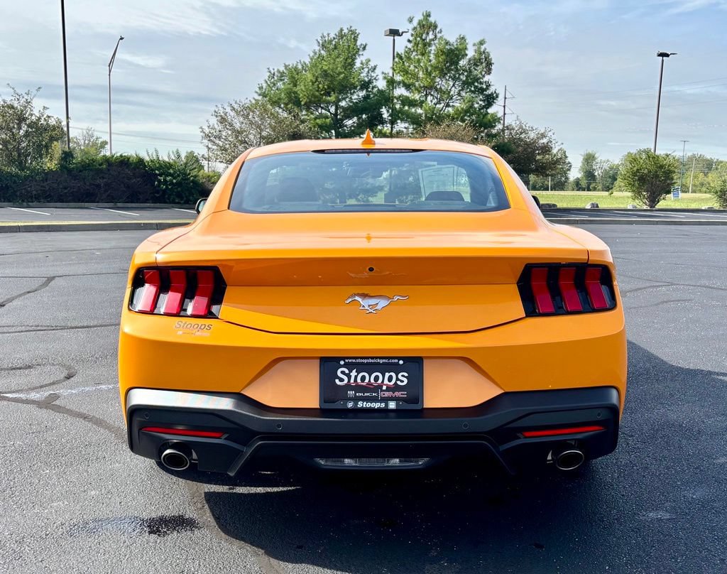Used 2026 Ford Mustang Coupe RWD image 6