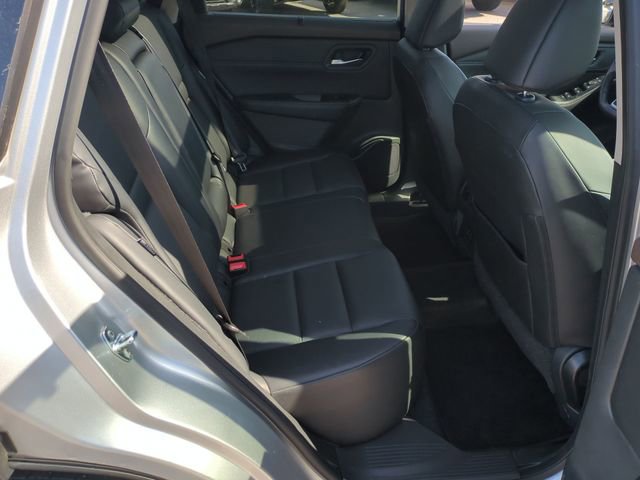 Used 2023 Nissan Rogue SV w/ SV Premium Package FWD image 35