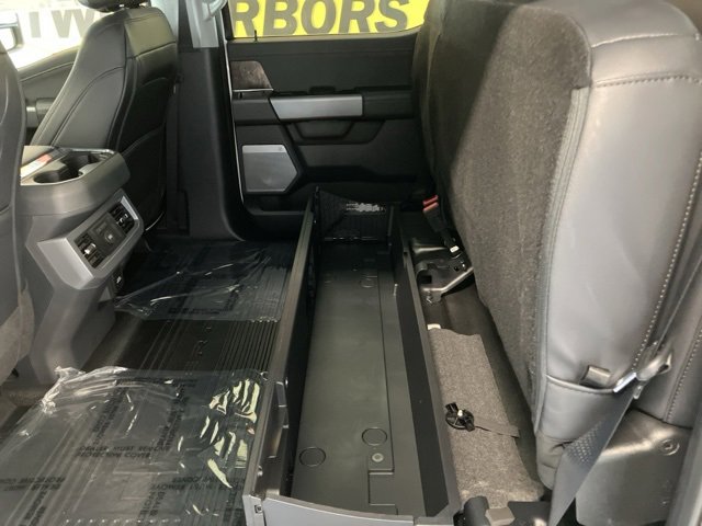 New 2026 Ford F350 4x4 Crew Cab Super Duty image 19