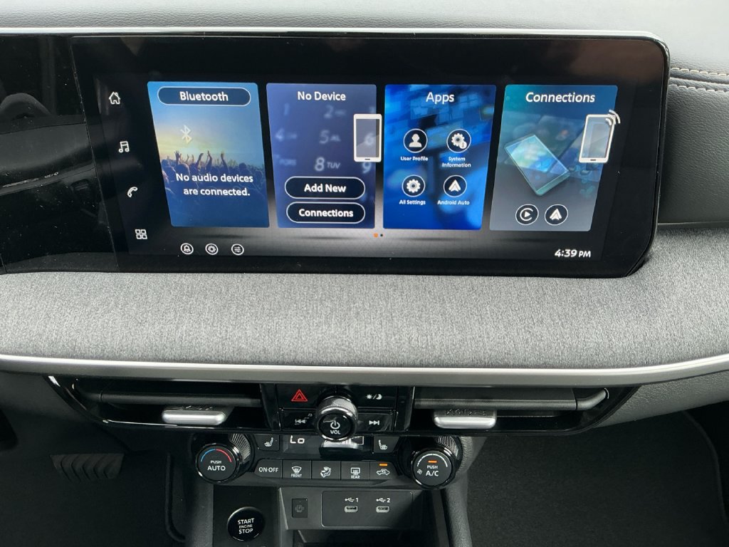 New 2026 Nissan Kicks SV w/ Cold Weather Package FWD image 17