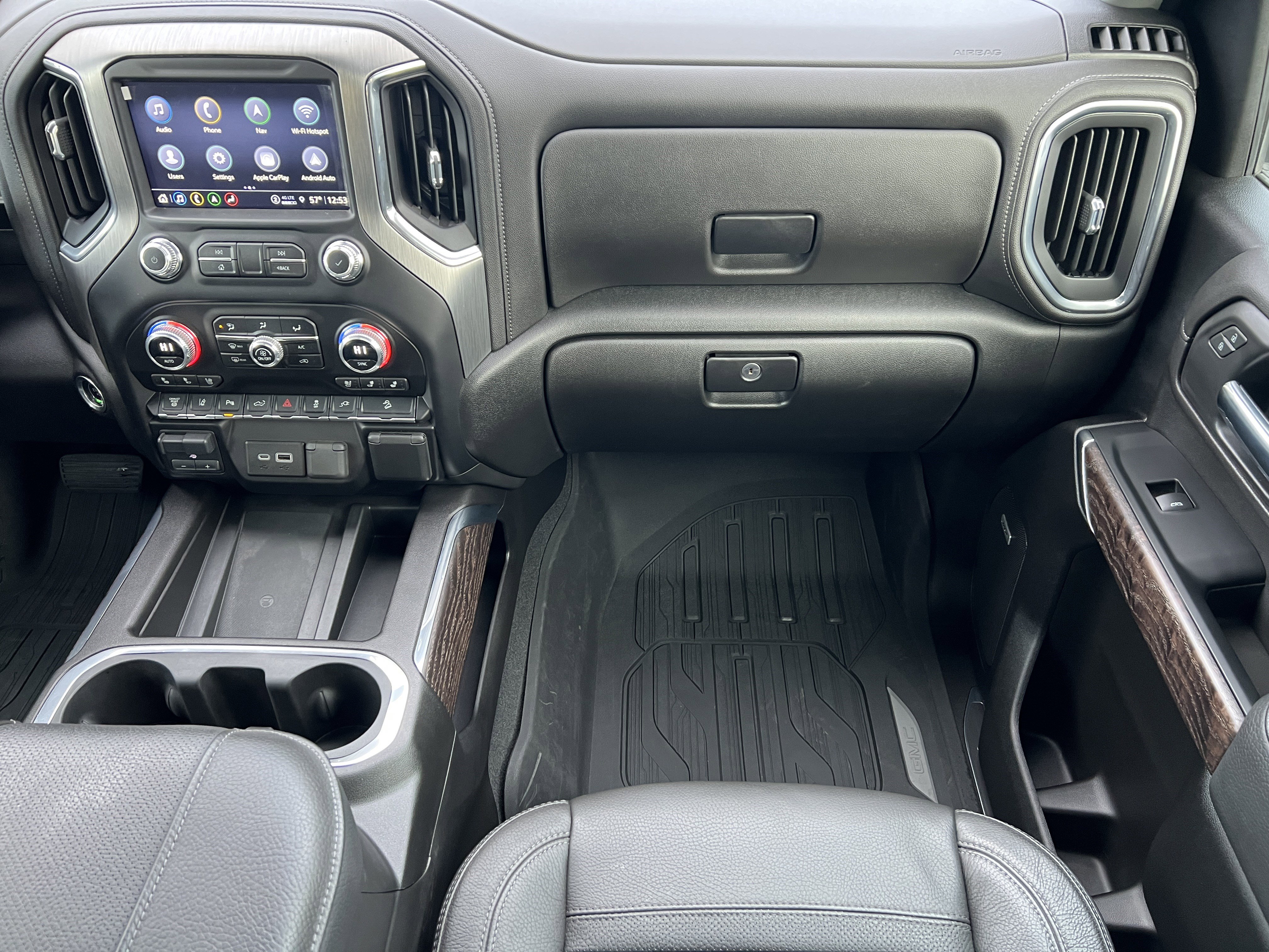 Used 2023 GMC Sierra 3500 Denali w/ Denali Ultimate Package image 34