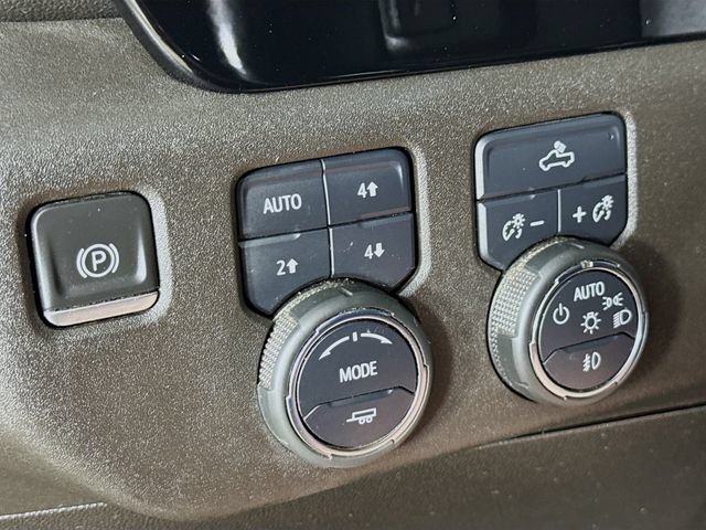 Used 2022 Chevrolet Silverado 1500 RST AWD/4WD image 10